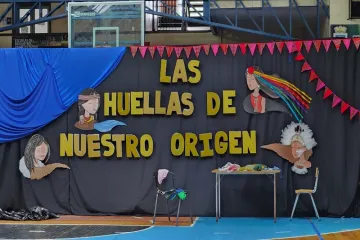 AGRUPACIÓN ARTÍSTICA ORÍGENES QUINCHAO, DE LA CIUDAD DE ACHAO REALIZÓ SU SEGUNDA GALA - Wapi Chilwe