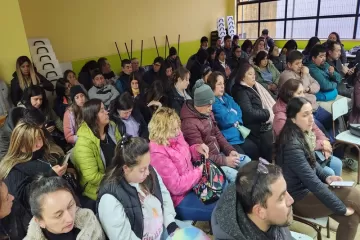 ASAMBLEA GENERAL DE LOS TRABAJADORES (AS) DE LA EDUCACIÓN DE QUINCHAO ANALIZÓ LA RESPUESTA DEL EMPLEADOR A SU PETITORIO - Wapi Chilwe