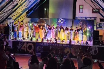 CAITUY DE ACHAO CELEBRÓ SUS 40 AÑOS DE VIDA FOLCLÓRICA - Wapi Chilwe