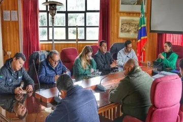 COMISIÓN CHILOÉ DEL CONSEJO REGIONAL SE REÚNE JUNTO A MUNICIPIO DE ANCUD - Wapi Chilwe