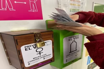 DISPENSADORES DE PRESERVATIVOS EN URGENCIA DEL HOSPITAL DE ACHAO - Wapi Chilwe