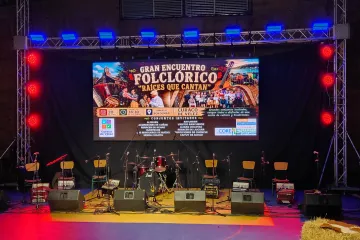 UNA GRAN FIESTA DEL FOLCLORE SE VIVIÓ EN CURACO DE VÉLEZ CON “RAÍCES QUE CANTAN” Imagen otras noticias Wapi Chilwe